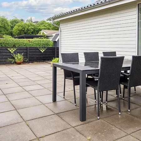 4 Star In Hejls-by Traum *